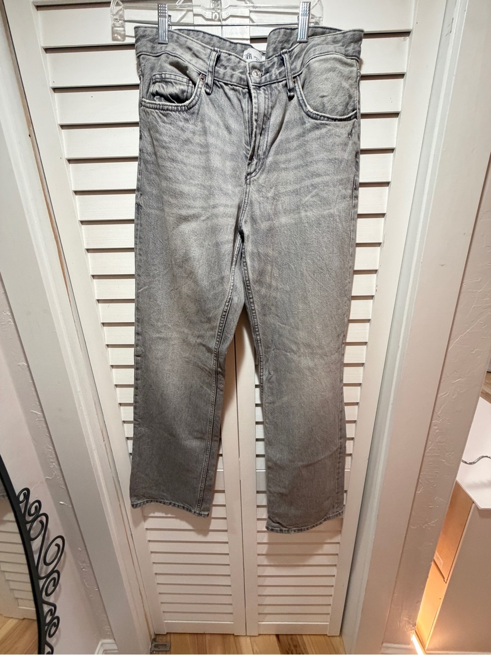 ZARA Gray Washed Medium Rise Wide Leg Jeans – Size 8
